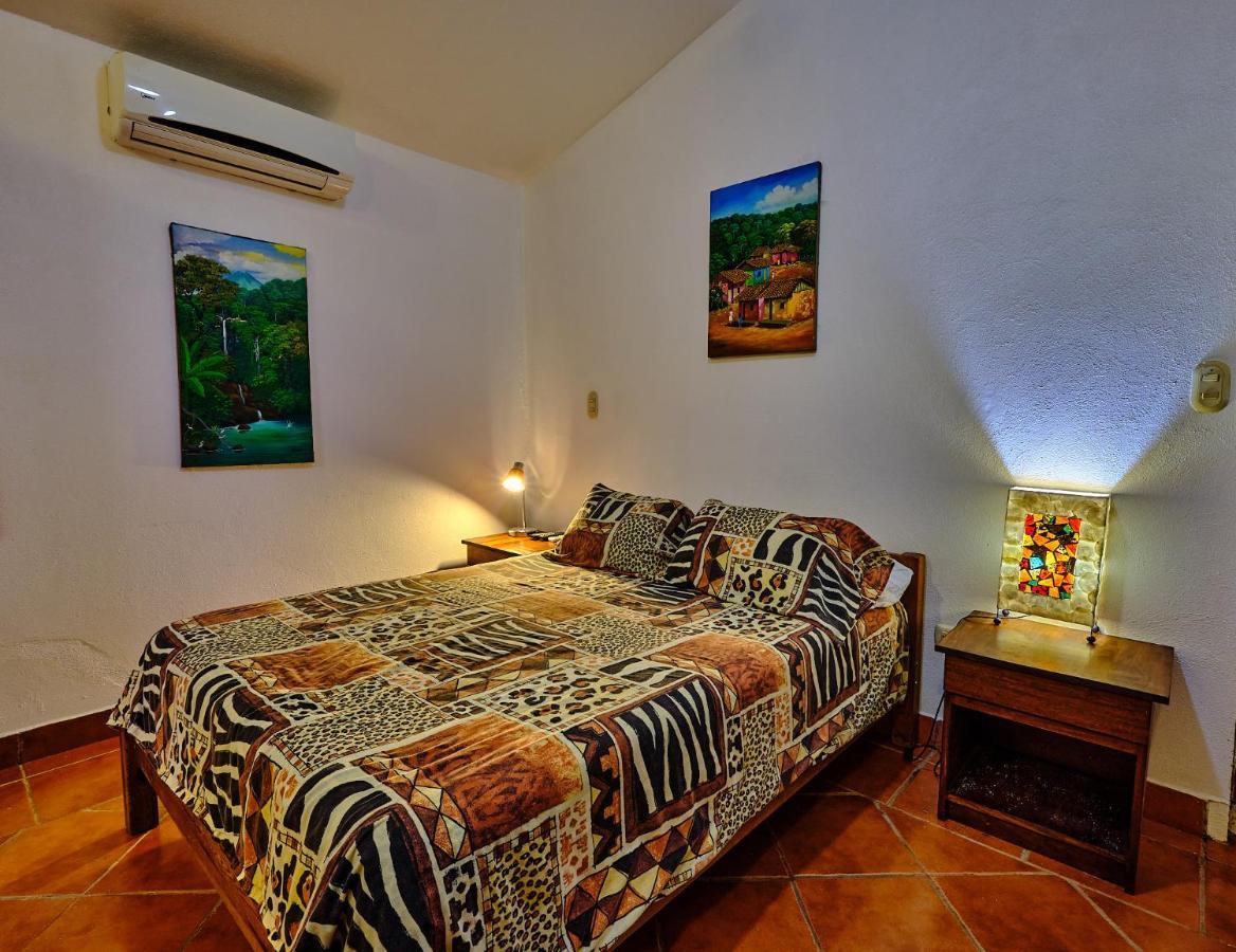 Casa Smilin' Dog Apartment Tamarindo Exterior foto